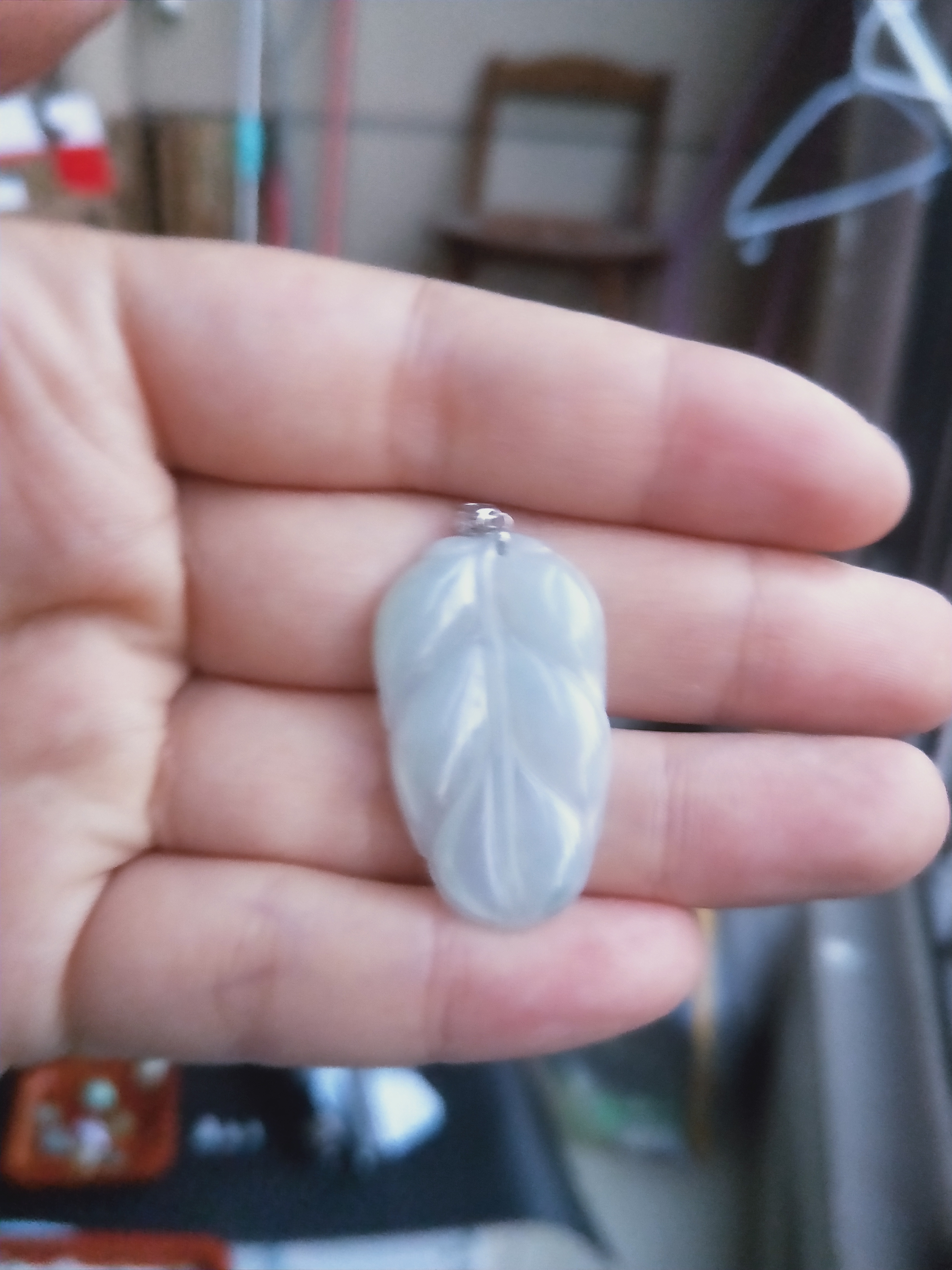 天然缅甸翡翠A叶子吊坠