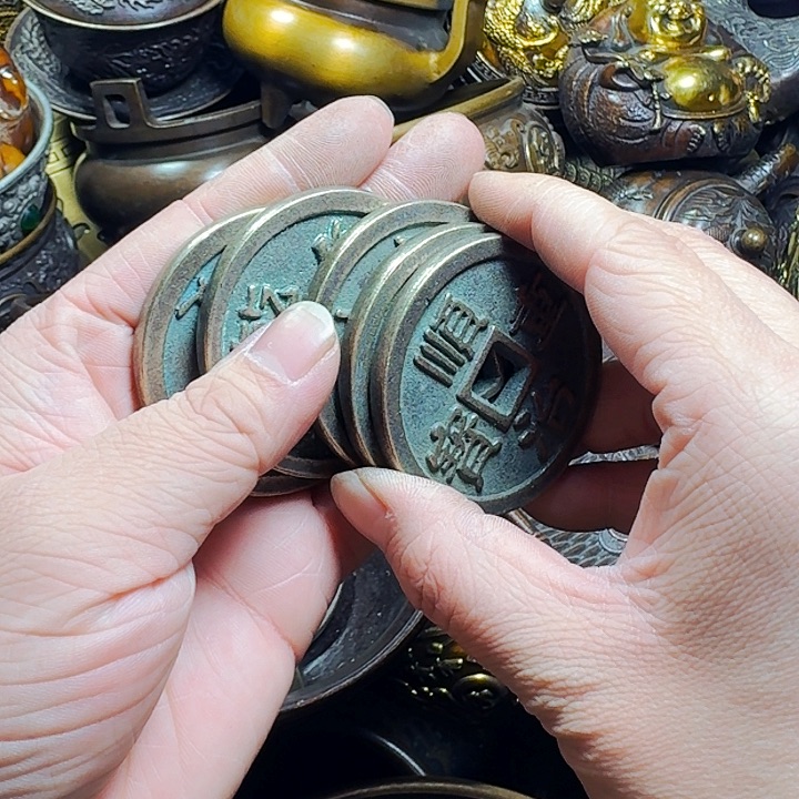 铜器摆件收收藏藏