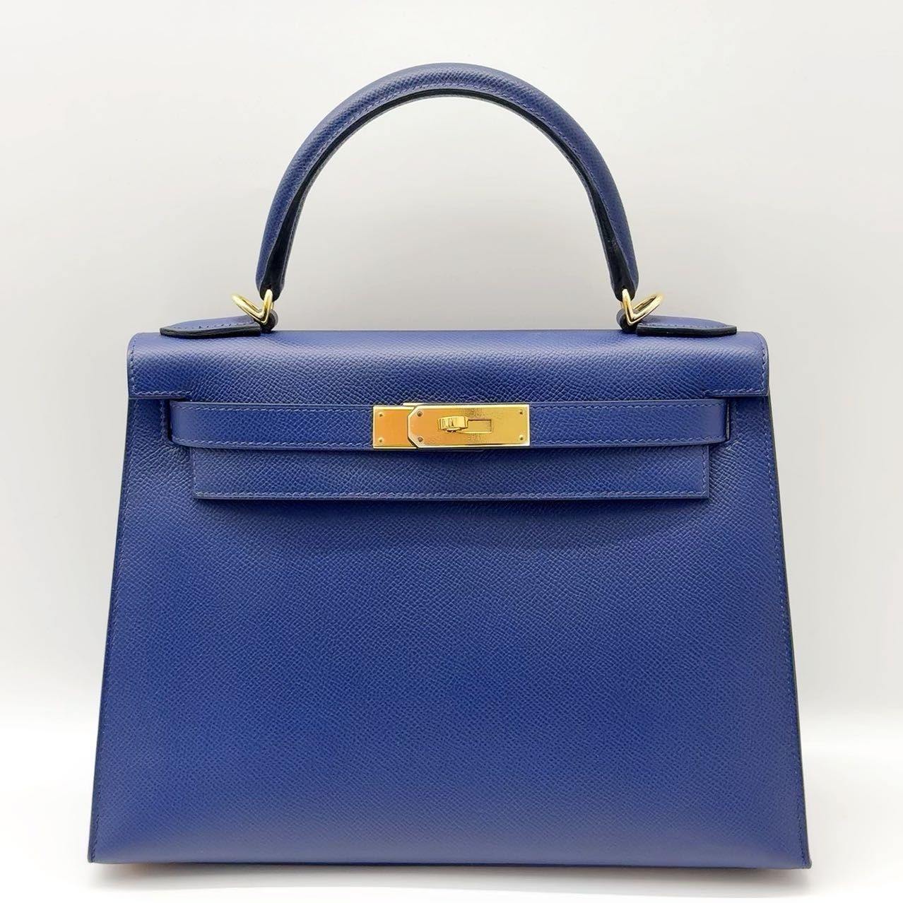 全新未使用 Hermes/爱马仕 Kelly28单肩包 宝石蓝 金扣 epsom Z刻