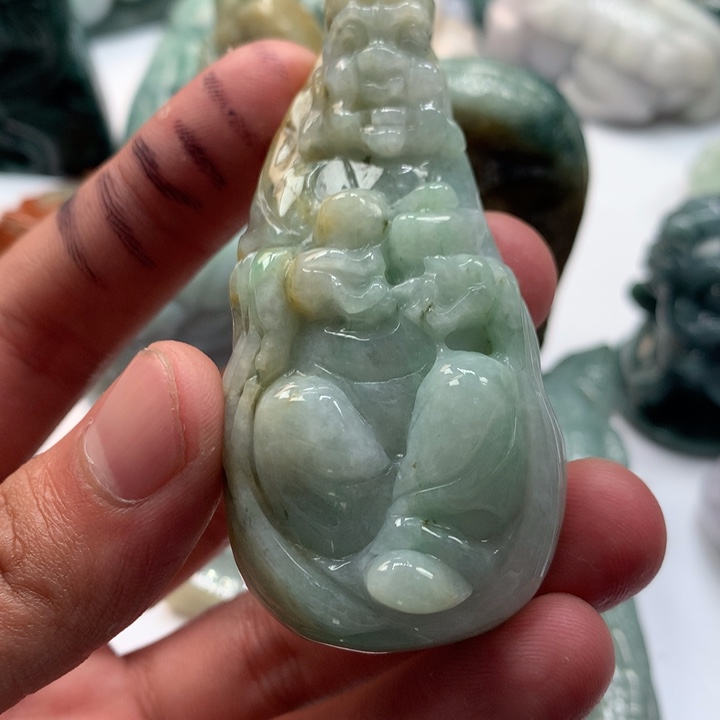 翡翠未镶嵌颈饰保真天然a货翡翠