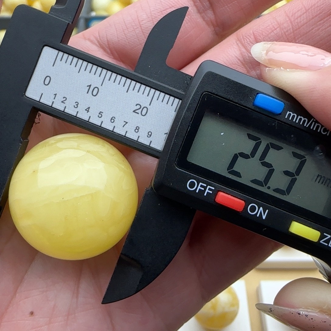 蜜蜡未镶嵌裸石微瑕浓蜡飘花珠子