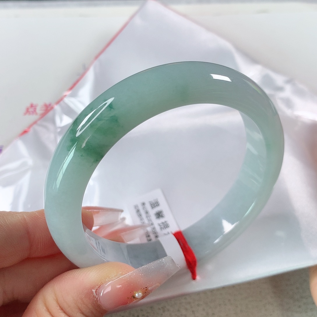 翡翠手镯未镶嵌①⑧④