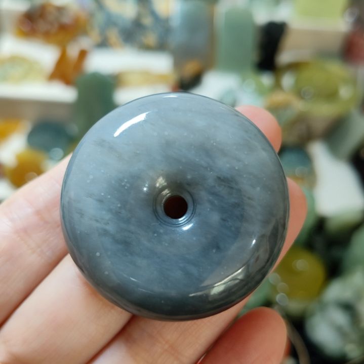 岫玉未镶嵌平安扣