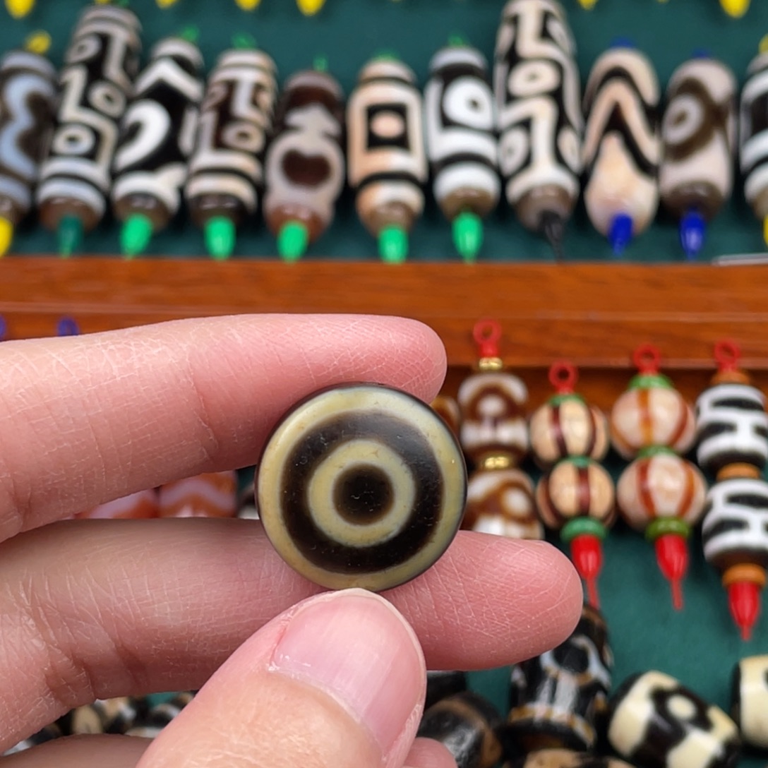 玛瑙/玉髓裸珠20mm 板眼