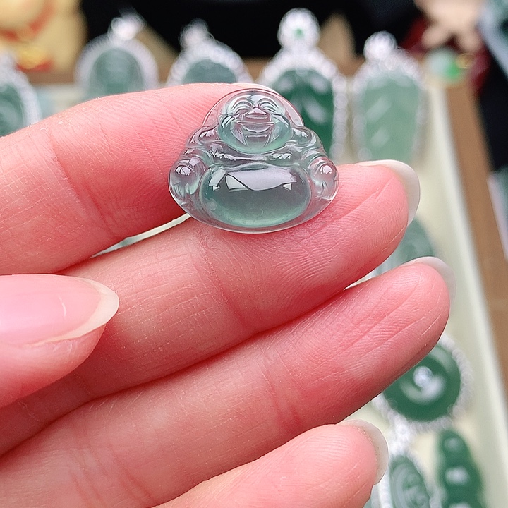 颈饰未镶嵌翡翠吊坠