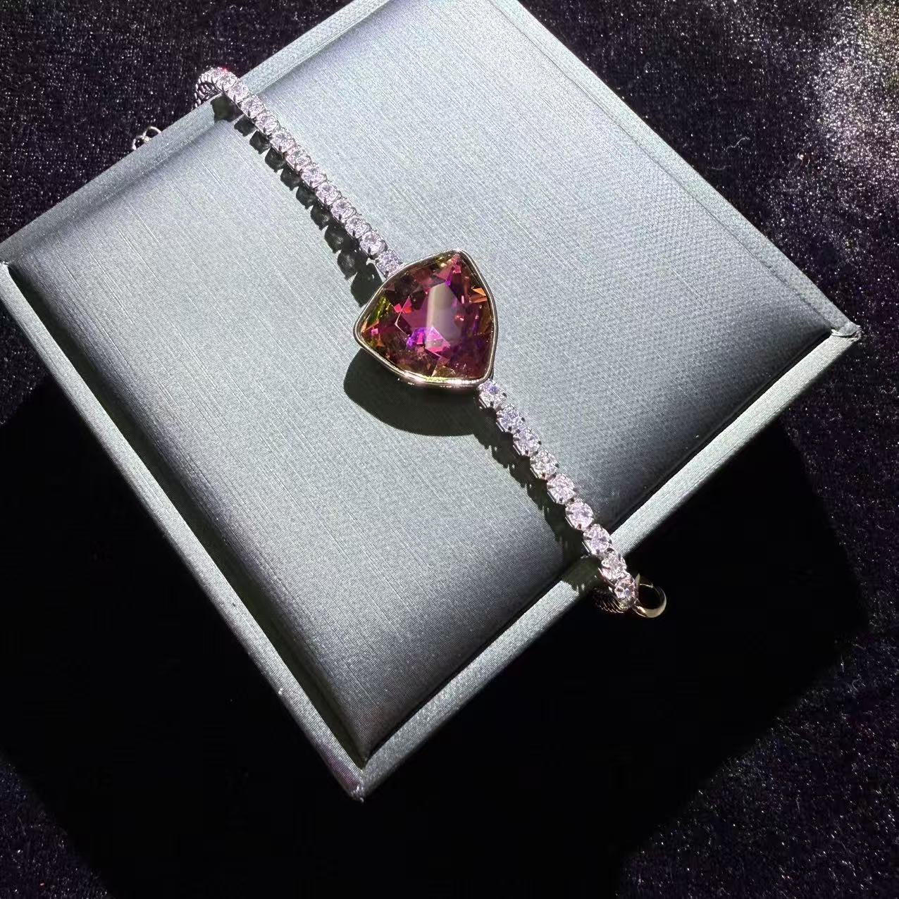 【高级定制】收藏级轻奢时尚设计手链6013072