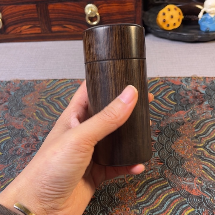 贡木紫光檀茶叶罐