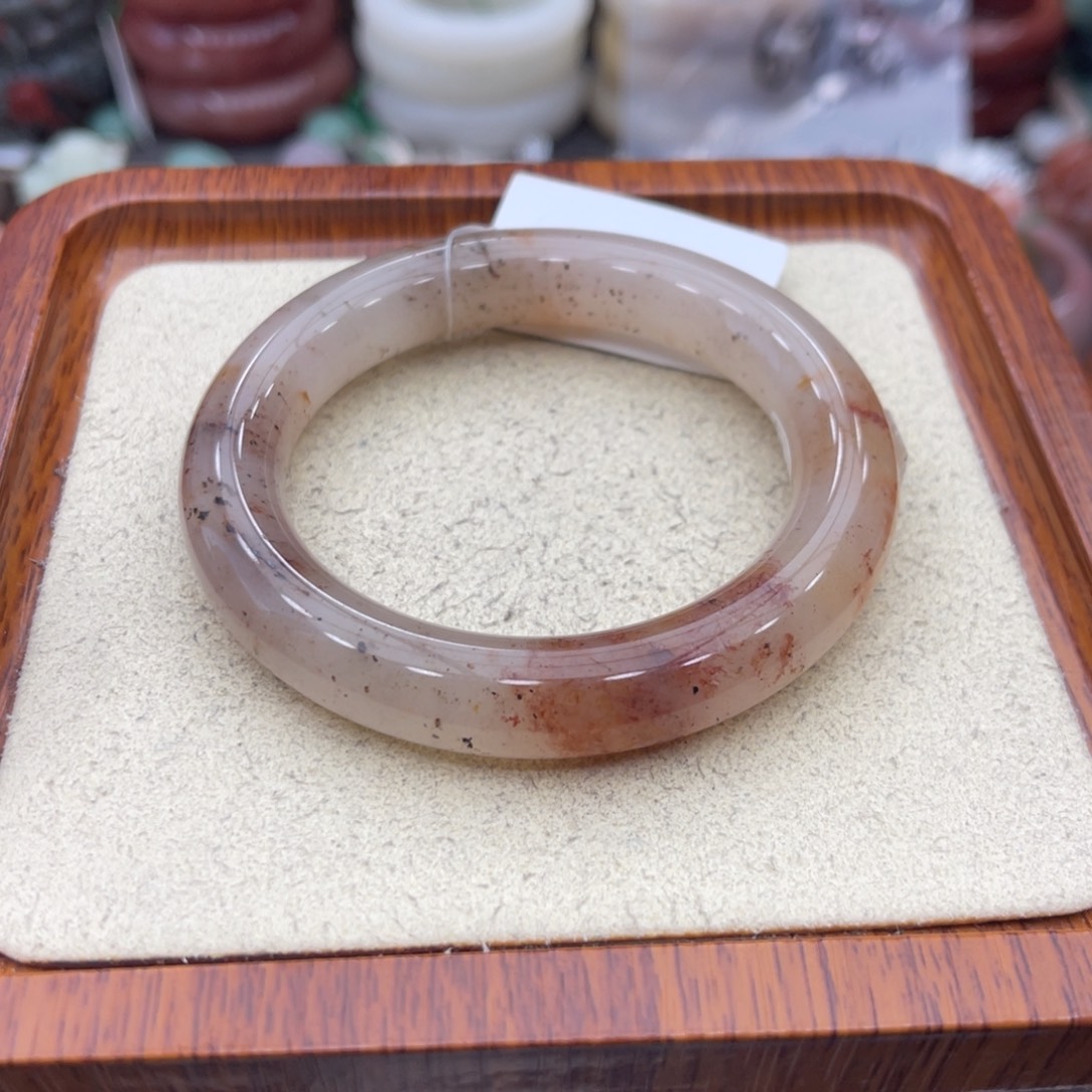 石英质玉未镶嵌手镯