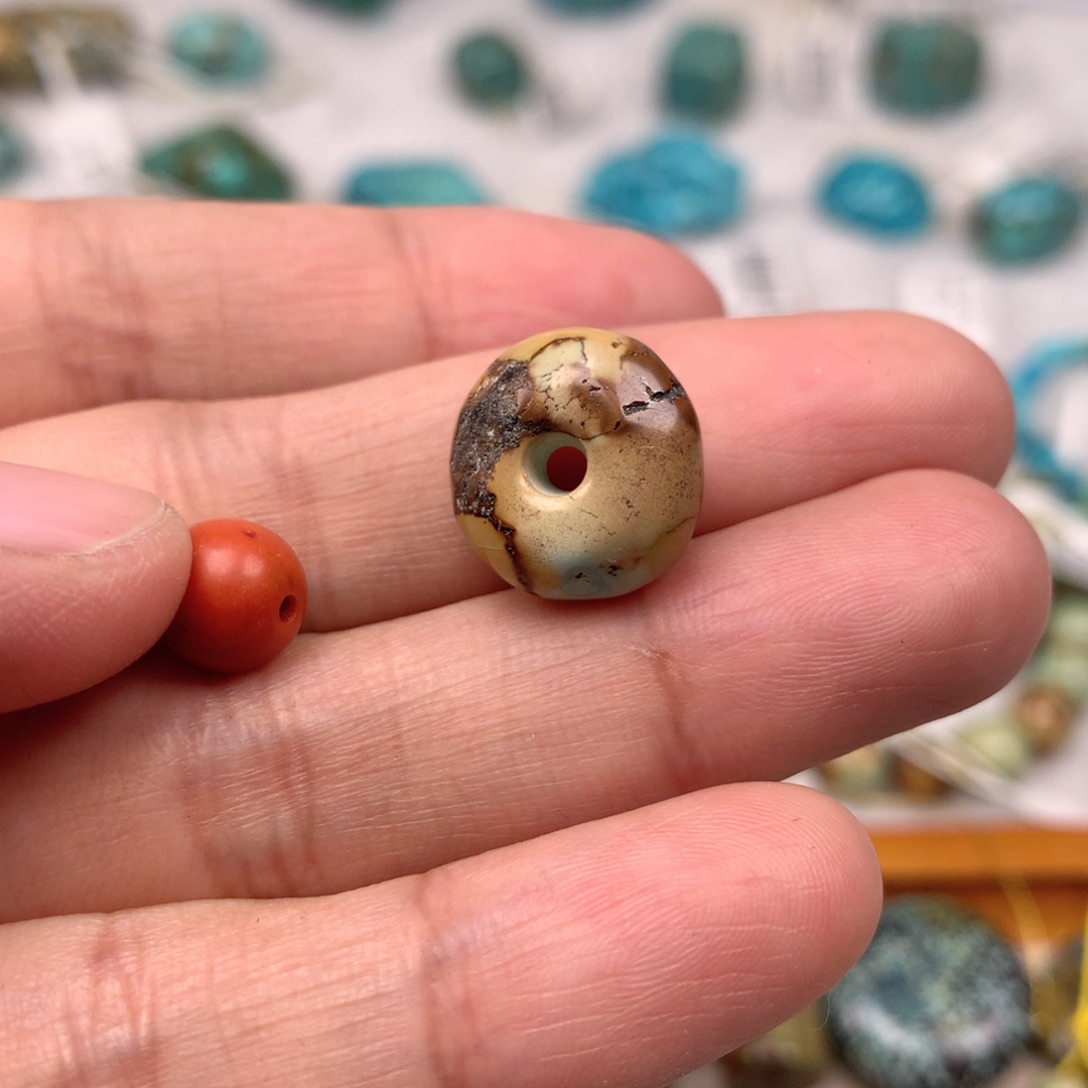 玛瑙/玉髓未镶嵌扣子一颗