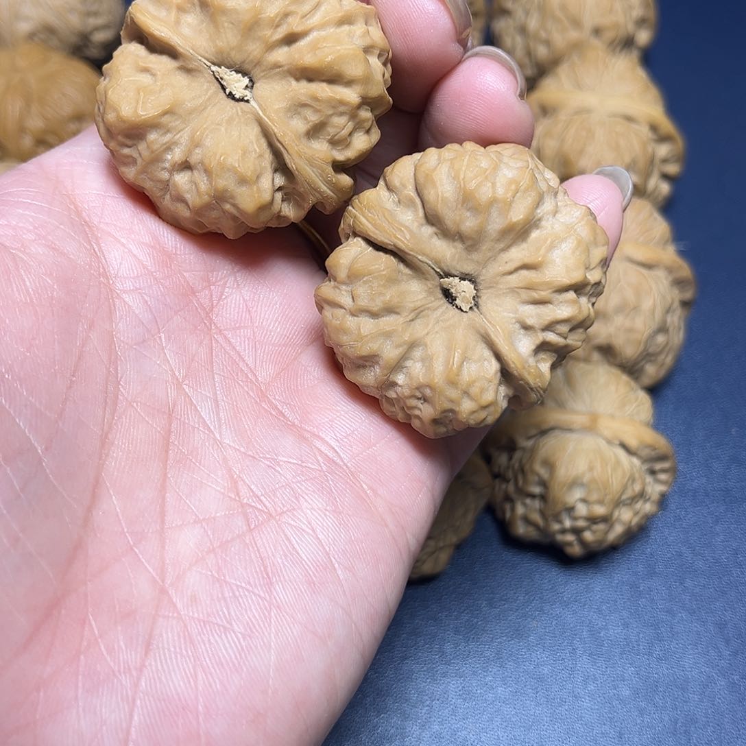 文玩核桃吊坠随*哇哇哇