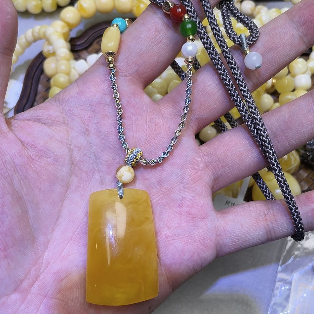 蜜蜡吊坠(不含链)未镶嵌蜜糖红无事牌