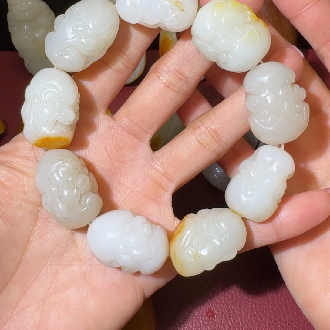 山***长和田玉未镶嵌车挂