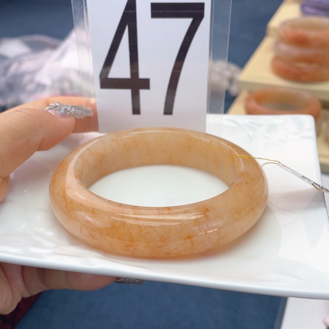 石英质玉未镶嵌手镯60.7圈