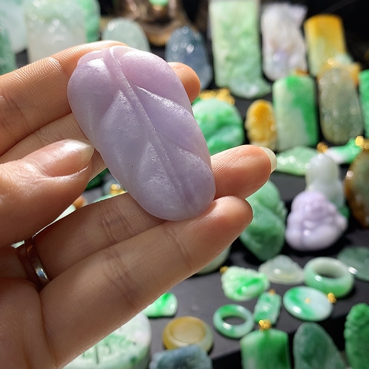 定制翡翠未镶嵌挂件