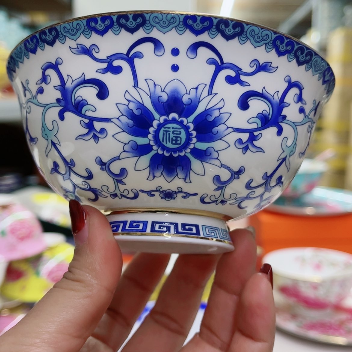 【闪购商品】骨瓷4.5寸6个……………………………………