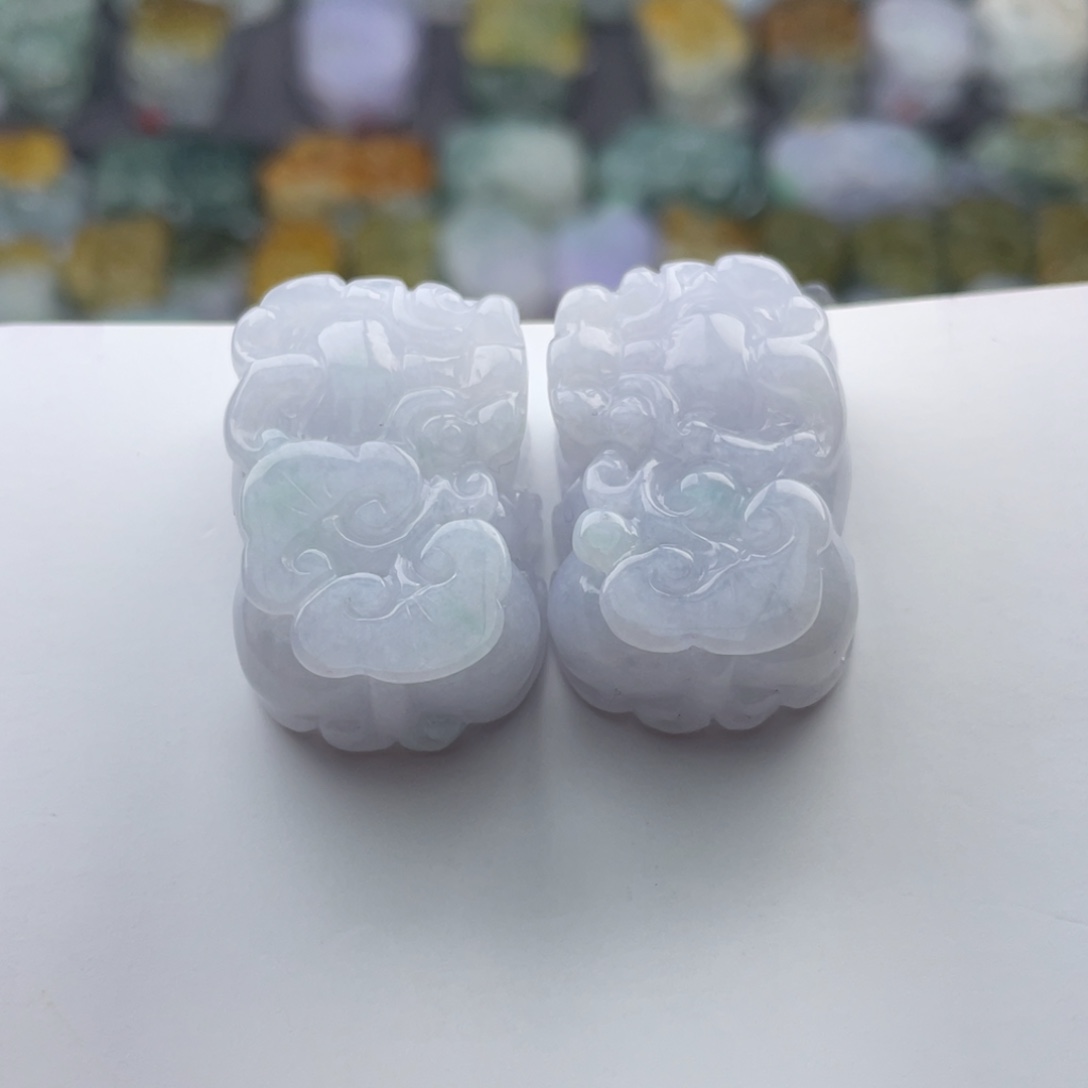 翡翠未镶嵌颈饰貔貅