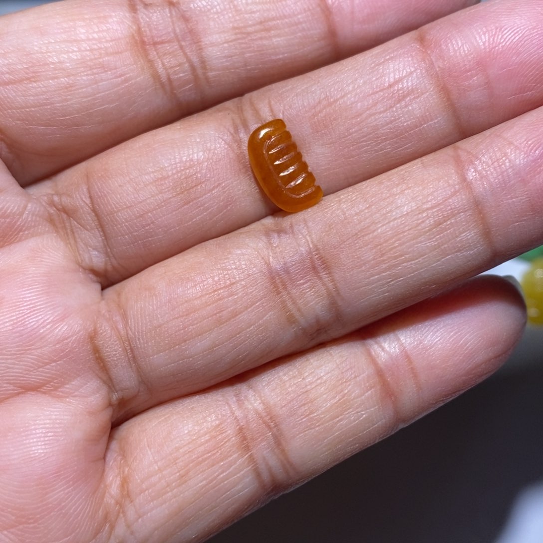 颈饰未镶嵌翡翠1