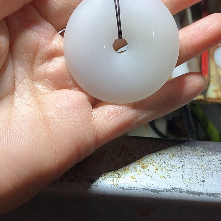 石英质玉颈饰未镶嵌