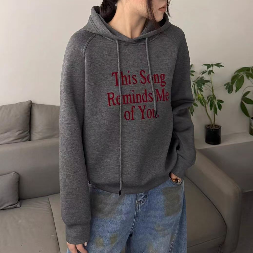 时尚字母百搭套头卫衣ZBS33924衣长61（卡码往大拍）