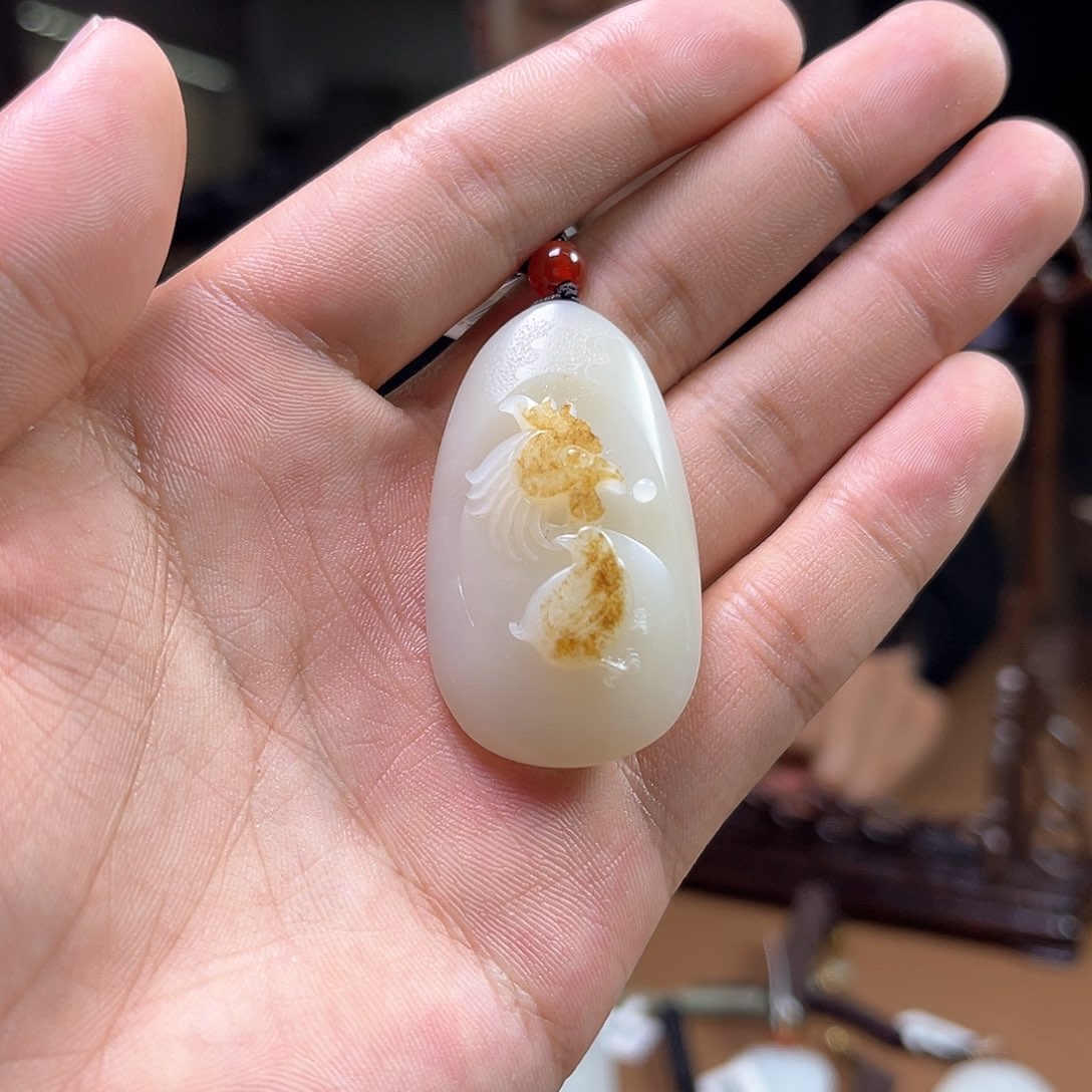 和田玉颈饰未镶嵌