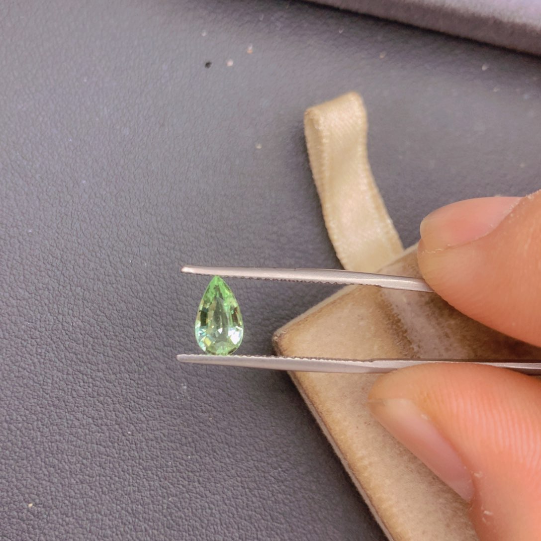 未镶嵌裸石碧玺0.99ct