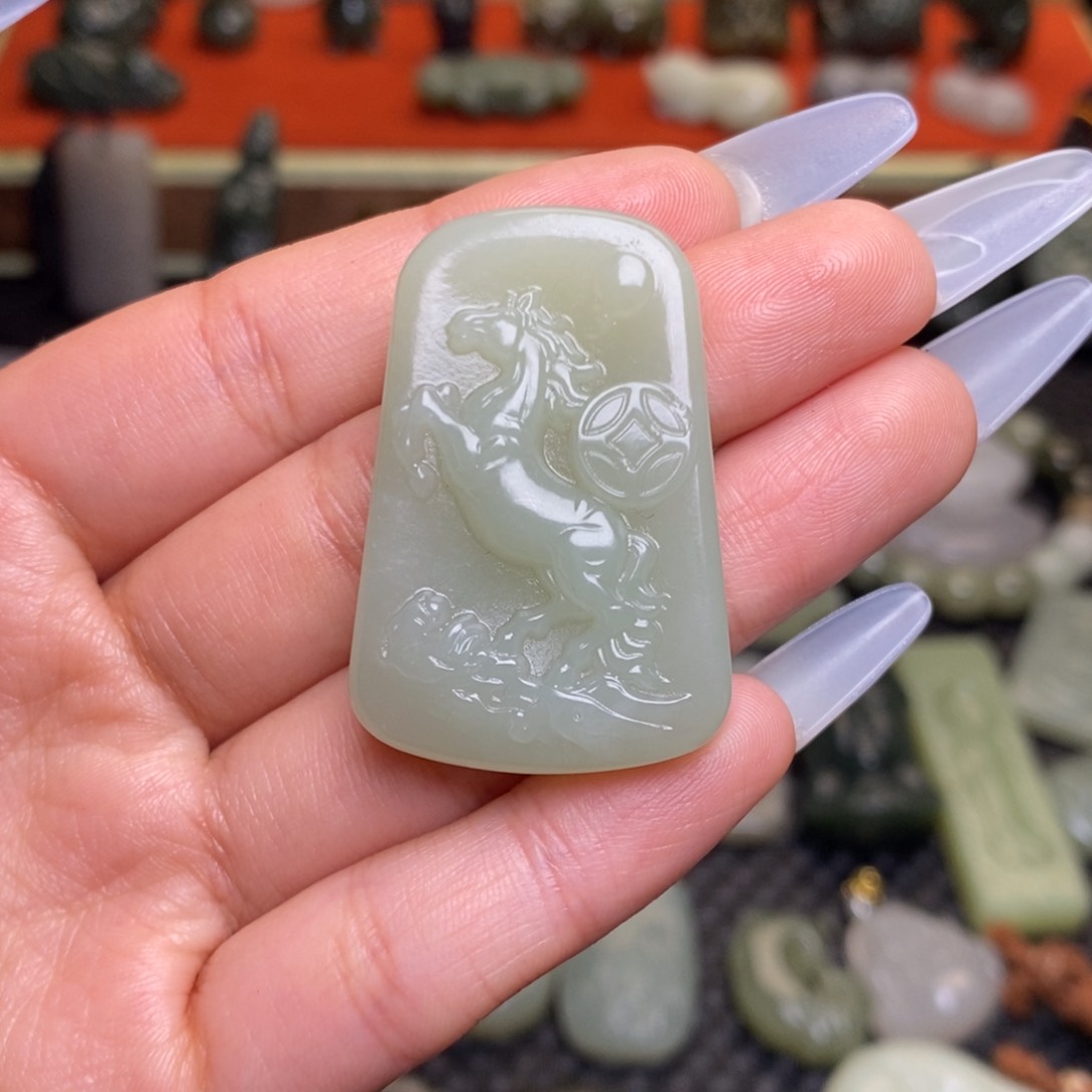 和田玉颈饰未镶嵌