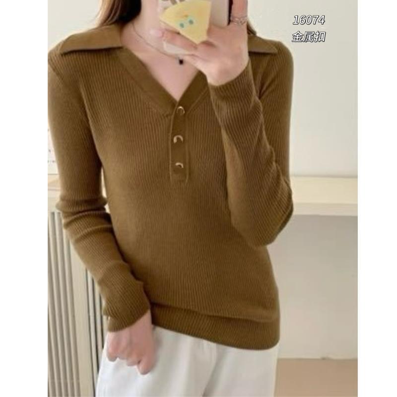 16074（部分无水洗唛，介意慎拍）WANGDAN新款翻领三粒扣针织长袖