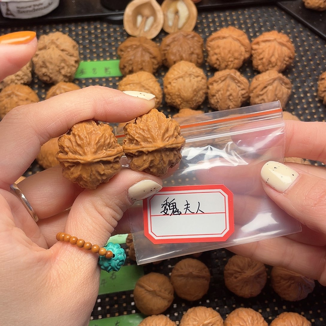 文玩核桃吊坠魏*人28尺全品西瓜