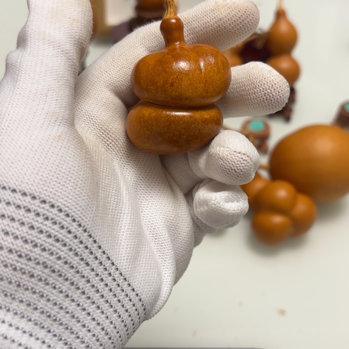 面***开天然手捻老皮葫芦