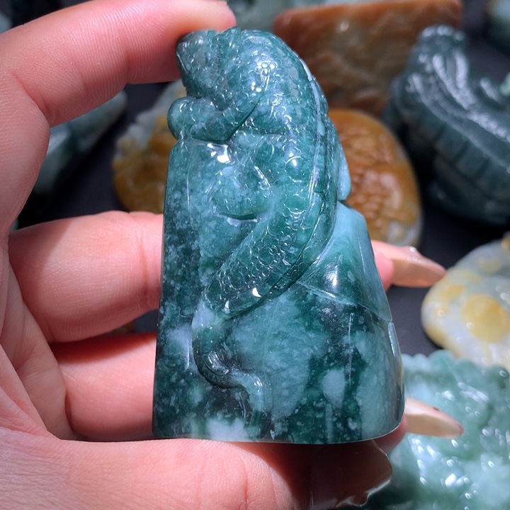 翡翠未镶嵌颈饰保真天然A货翡翠