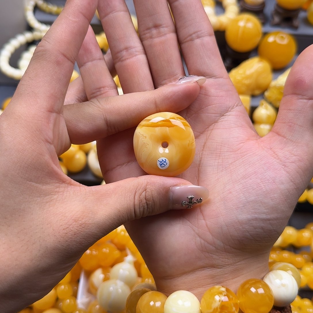 未镶嵌琥珀珠宝奇石藏扣