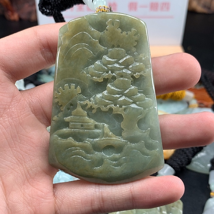 翡翠未镶嵌颈饰天然保真a货