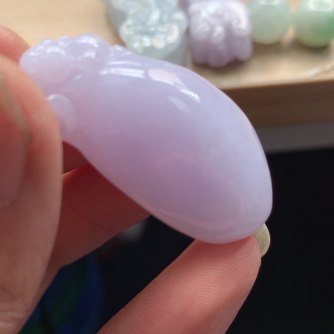 颈饰未镶嵌翡翠吊坠