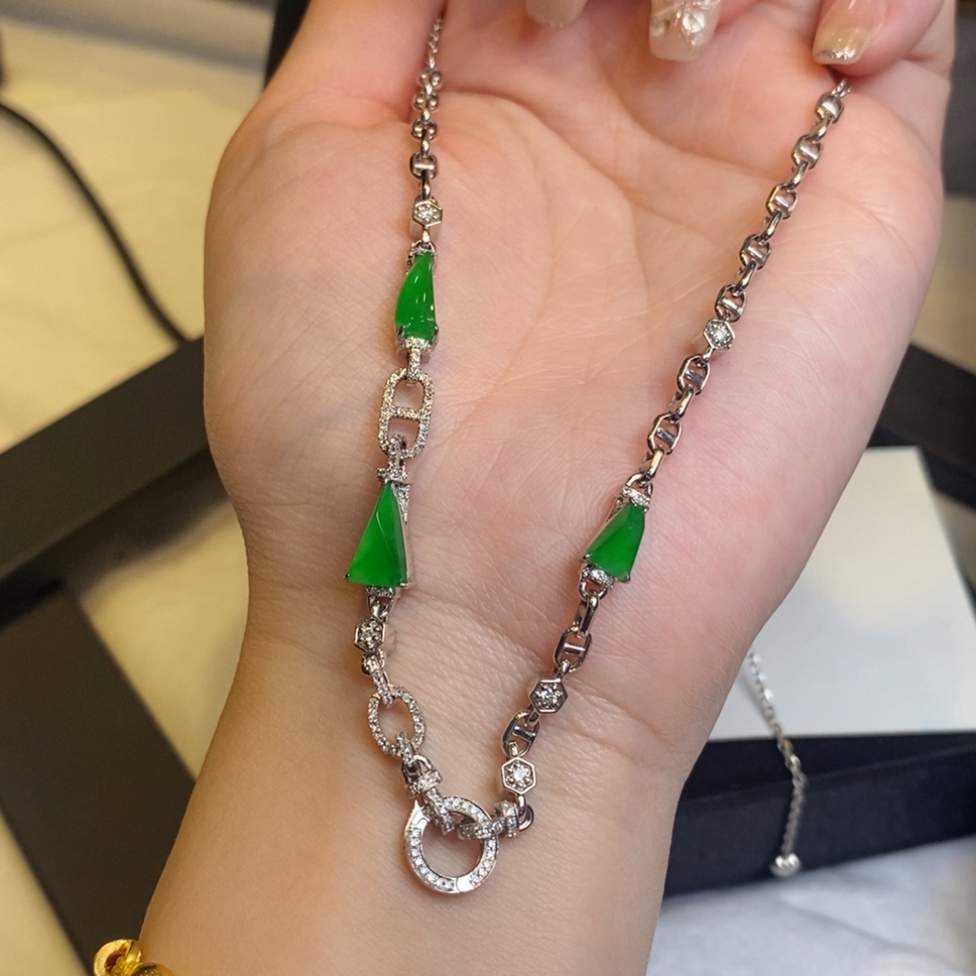 翡翠项链18K金镶嵌随形百搭链