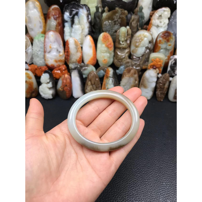 和田玉手镯，实物非常棒