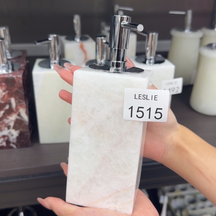 X1515.               福利