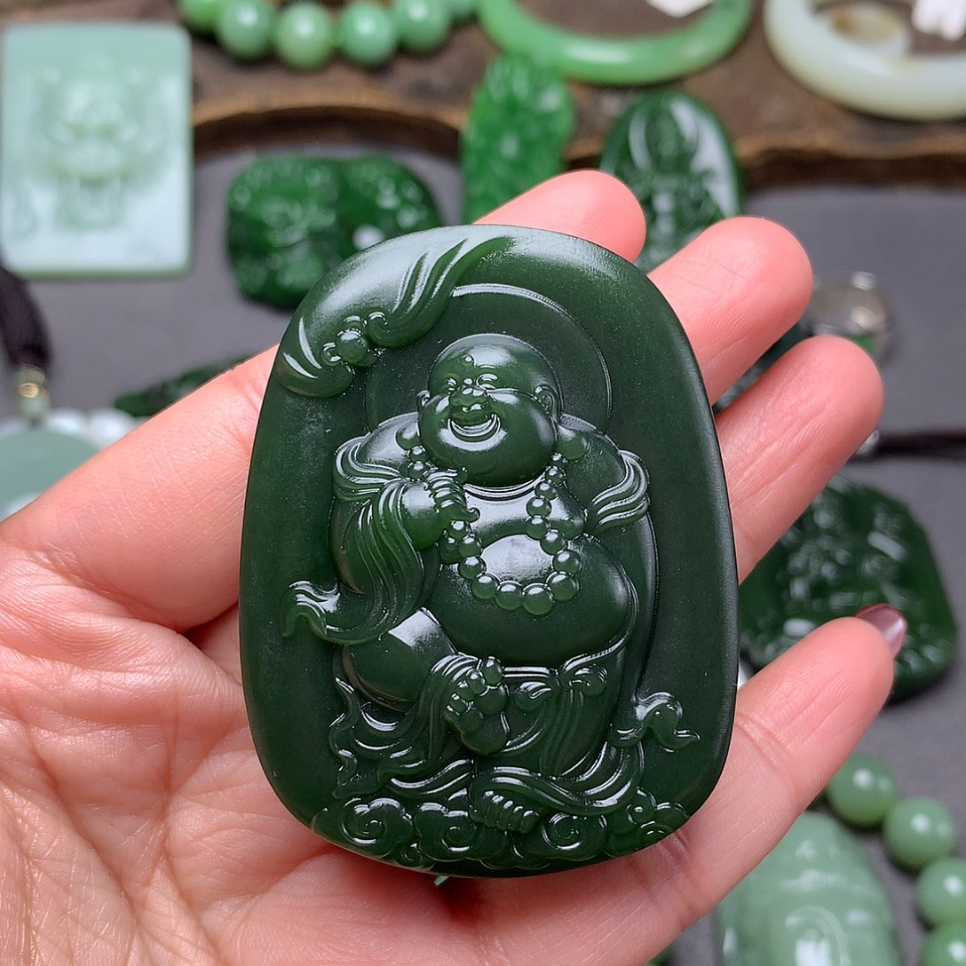 和田玉颈饰未镶嵌快****机