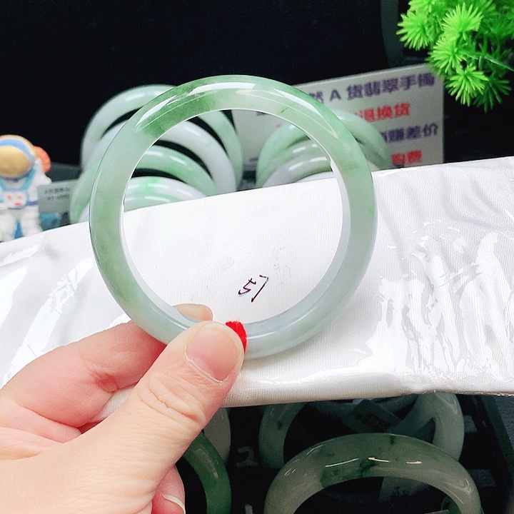 翡翠未镶嵌手镯190