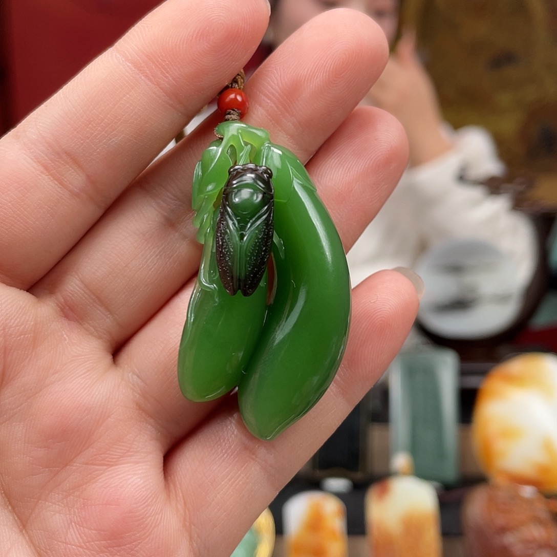 那***海和田玉未镶嵌挂件