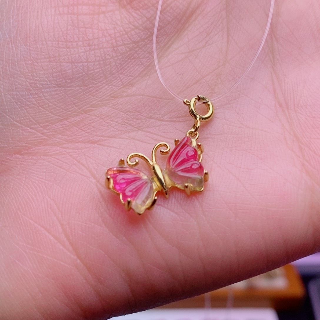 颈饰未镶嵌碧玺蝴蝶吊坠yy