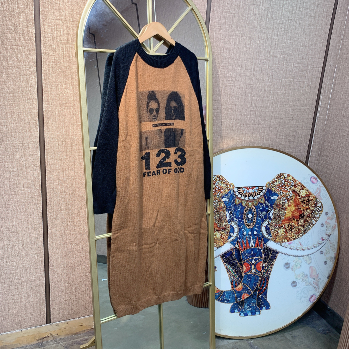 BR618孕妇棕色毛衣裙90-150