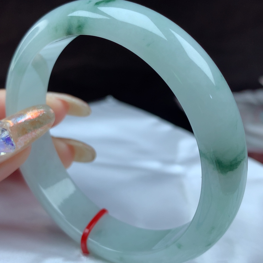 翡翠手镯未镶嵌96220，