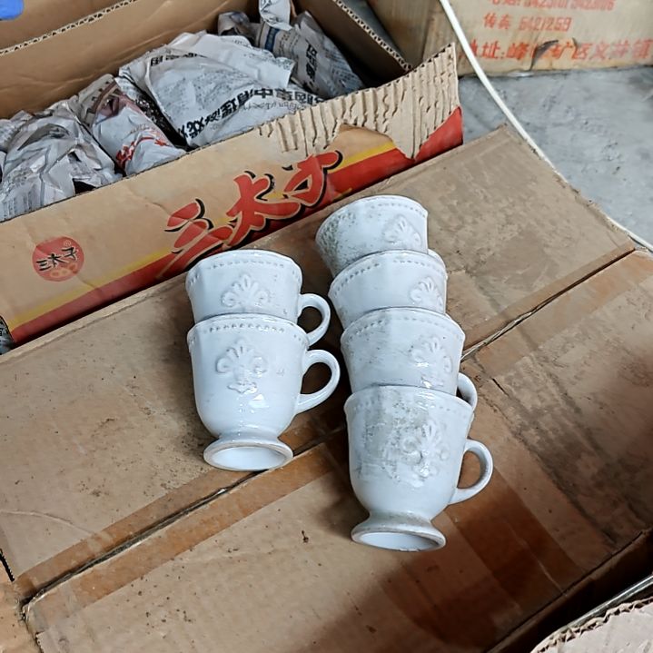 摆件陶瓷盘子碗啥都有