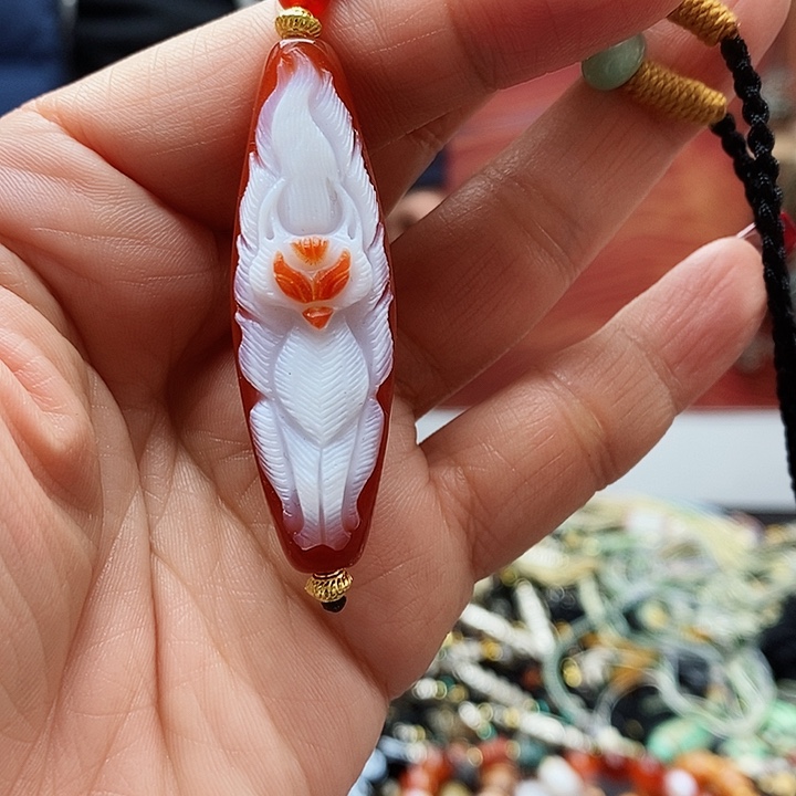 玛瑙/玉髓颈饰合金