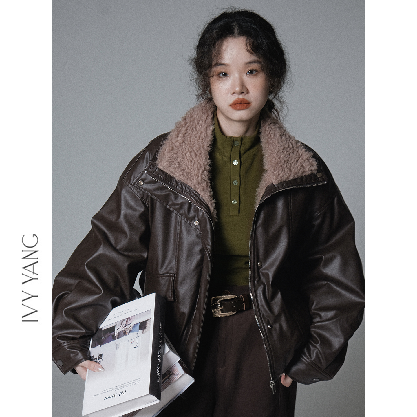 IVY YANG质感PU皮毛领收腰夹克棉服
