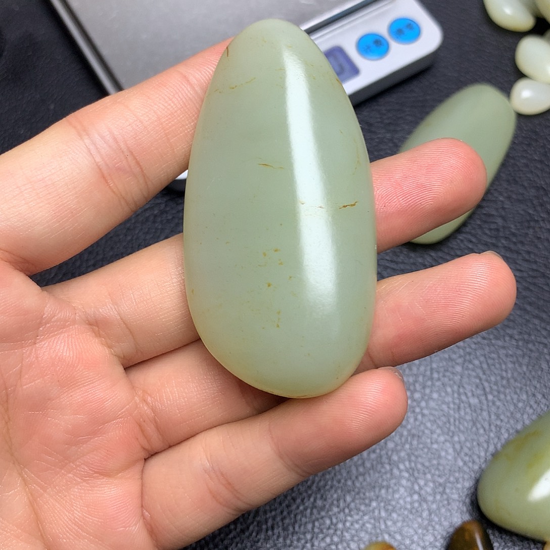 嘟***嘟和田玉（糖玉）未镶嵌挂件