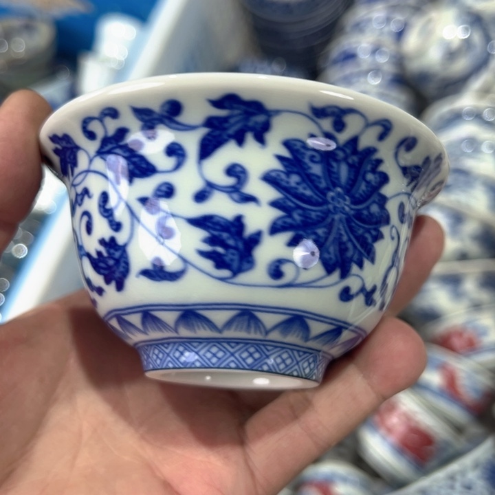 瓷片白青花缠枝莲压手杯全品