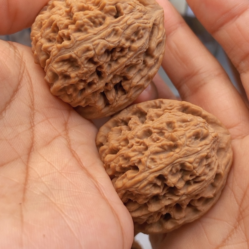 【闪购商品】文玩核桃把件42高炮全品