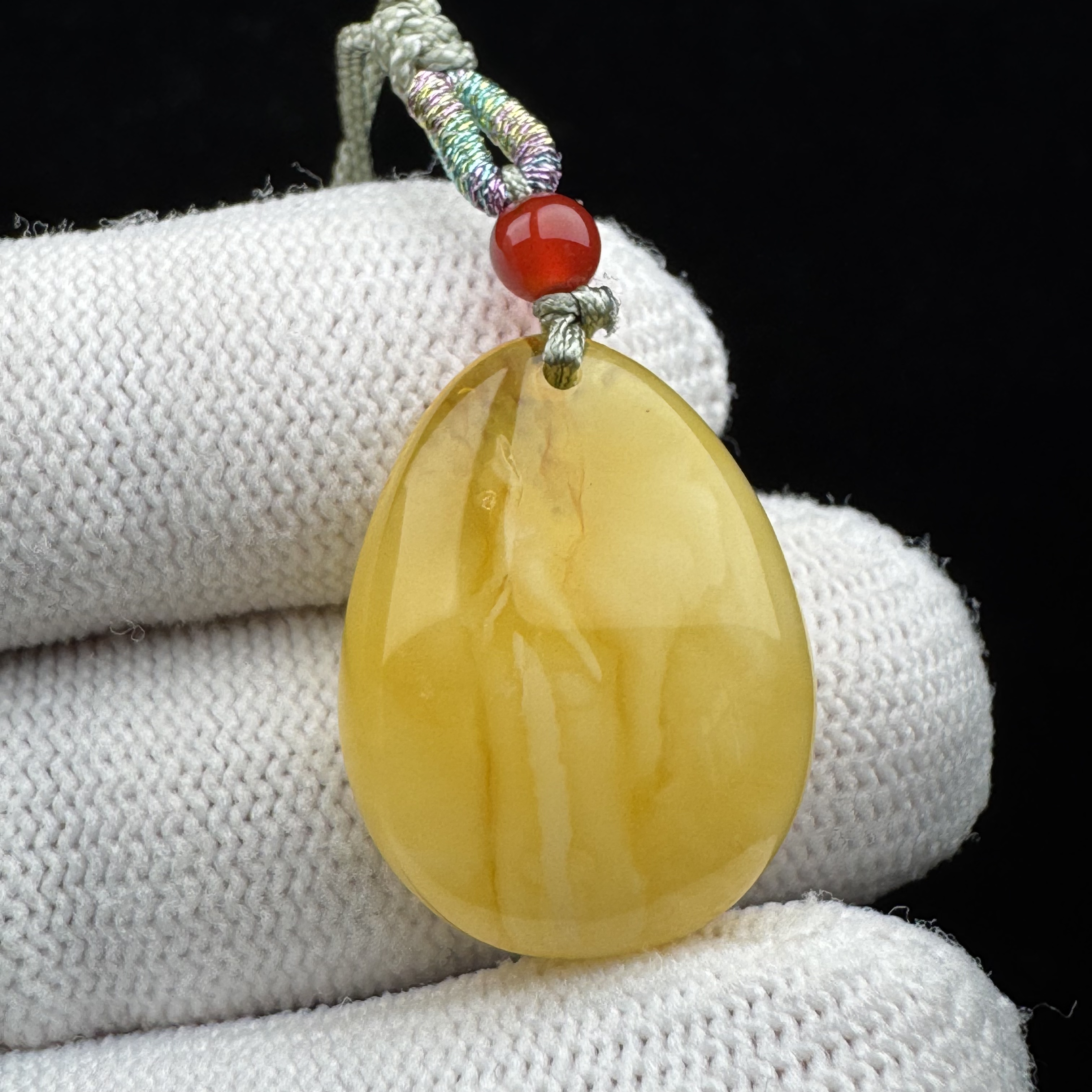 R7521天然原矿俄料蜜蜡 水滴吊坠18*23*8mm 支持复检 假一罚四