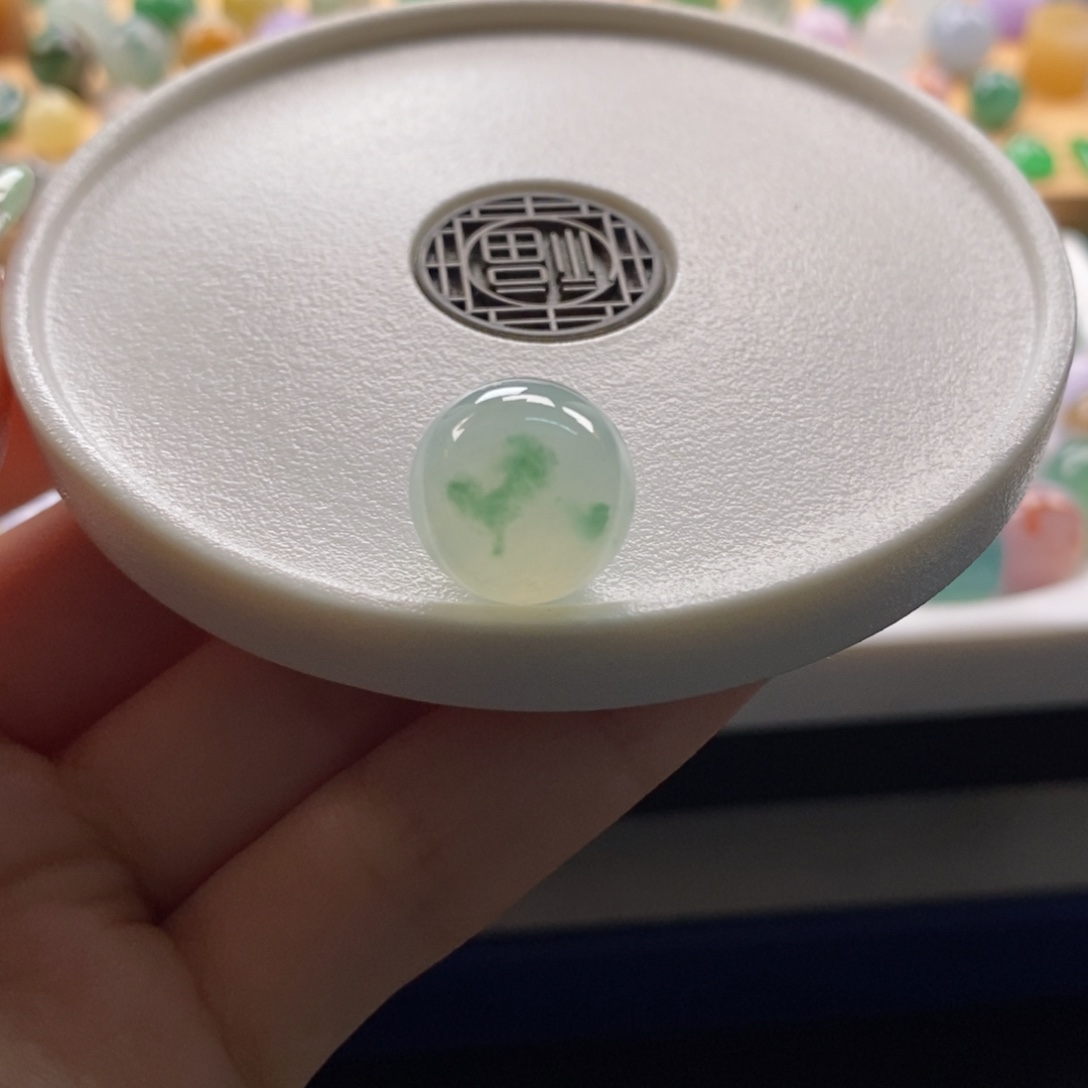 翡翠未镶嵌颈饰冰胶飘绿花圆珠卡13.80